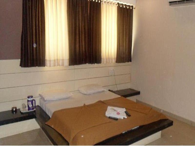 Hotel Canada Palace Watuwa Extérieur photo